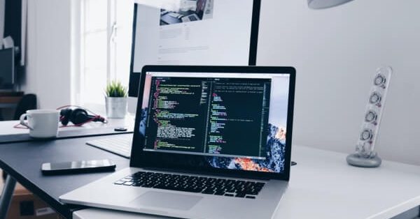 christopher-gower-m_HRfLhgABo-unsplash